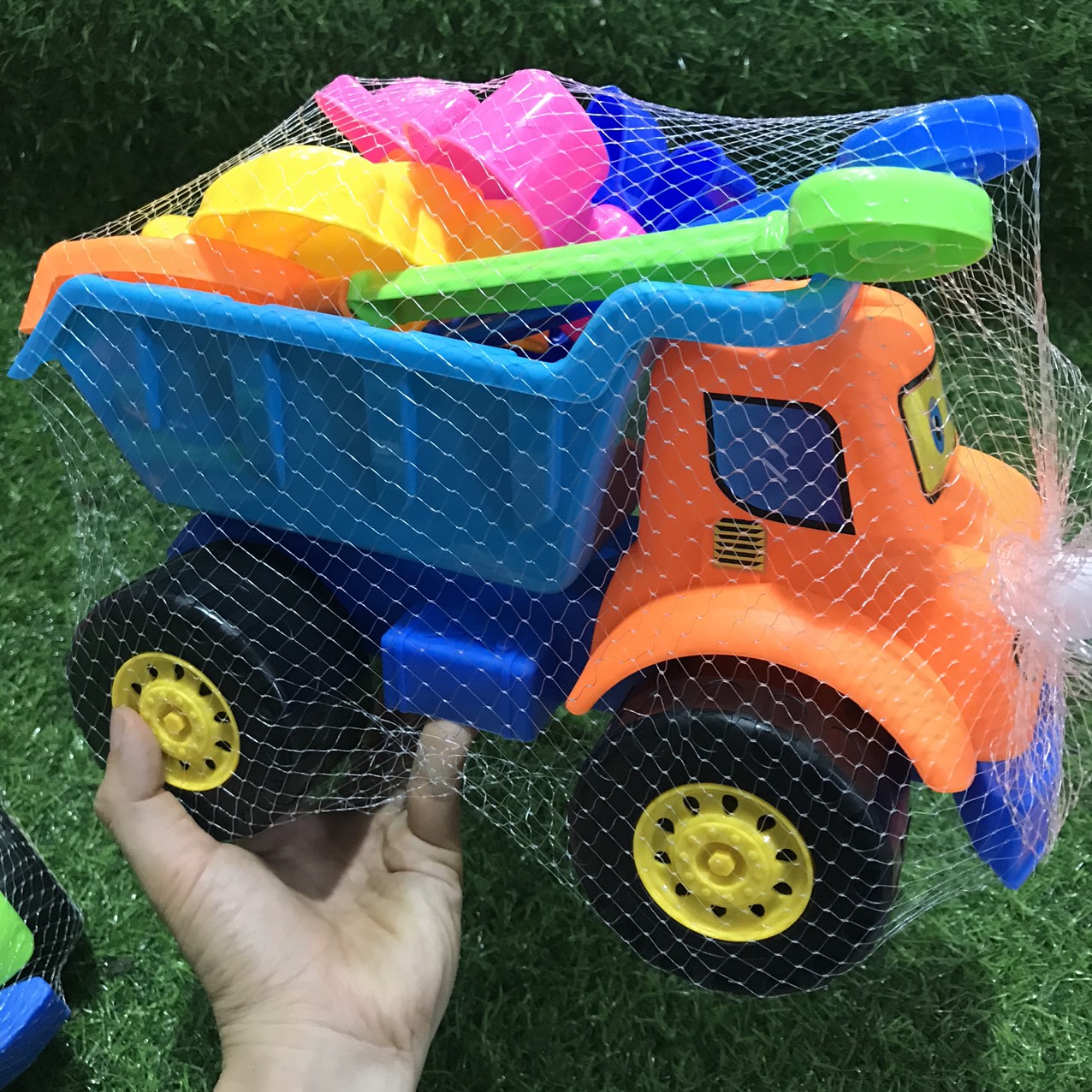 [HCM]Xe chở đồ chơi xúc cát 6 chi tiết loại to - đồ chơi bãi biển - Smart Baby