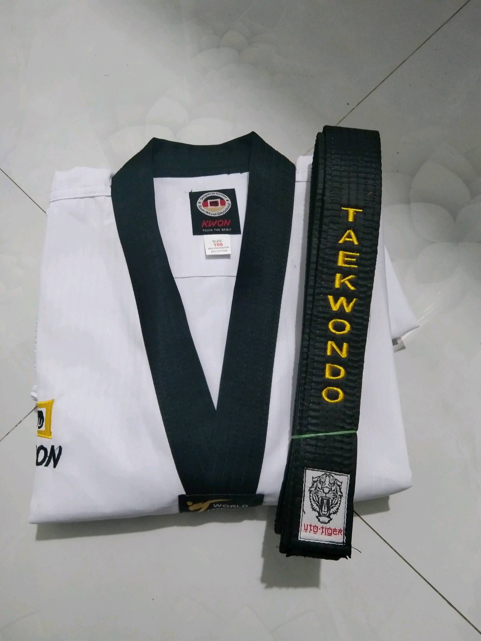 Võ phục Kwon TAEKWONDO vải sọc xương cá