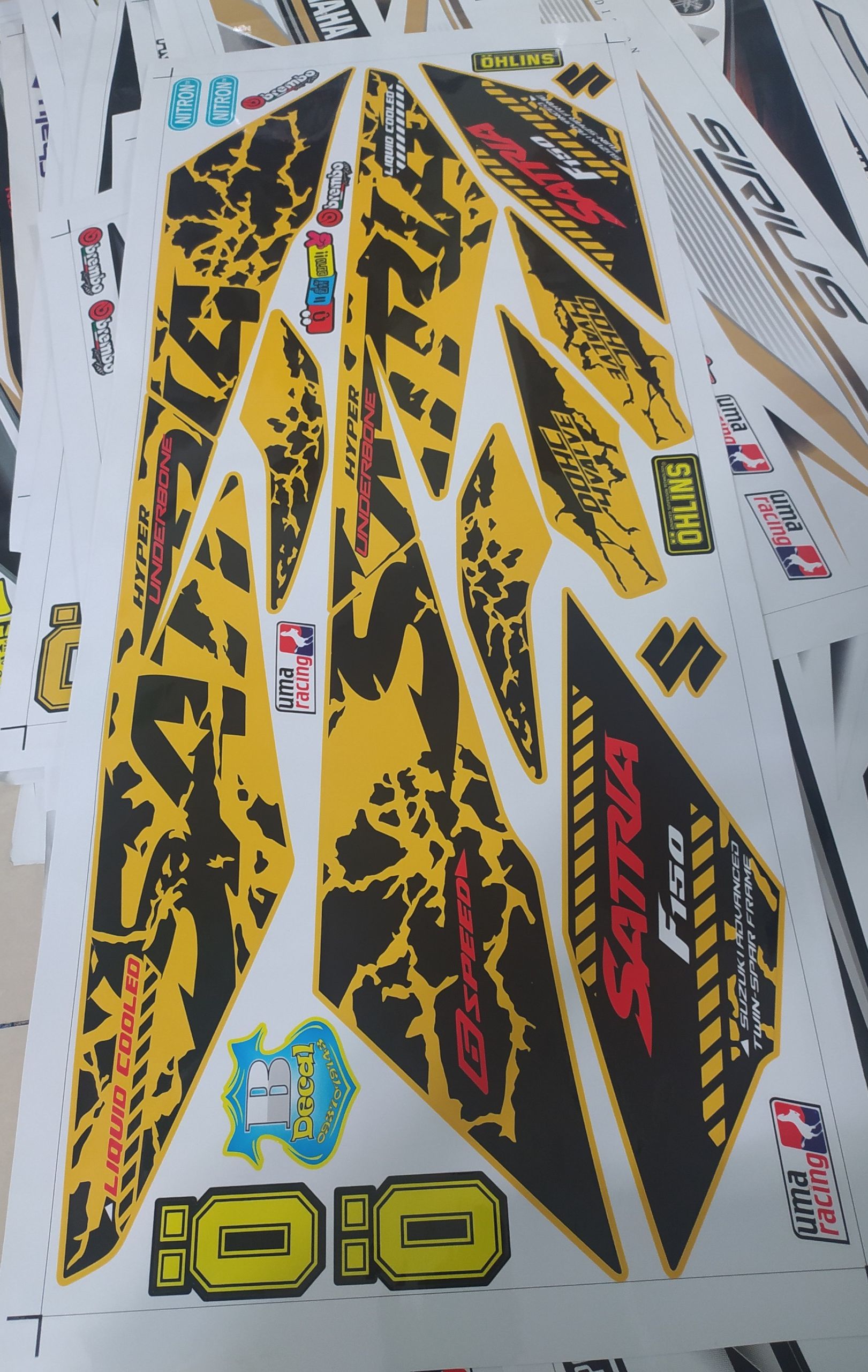 Tem Suzuki Satria F150 V2 - Tặng Logo
