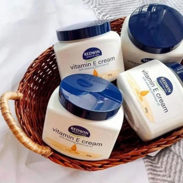 Kem dưỡng ẩm da mền mịn redwin vitamin e úc 300g