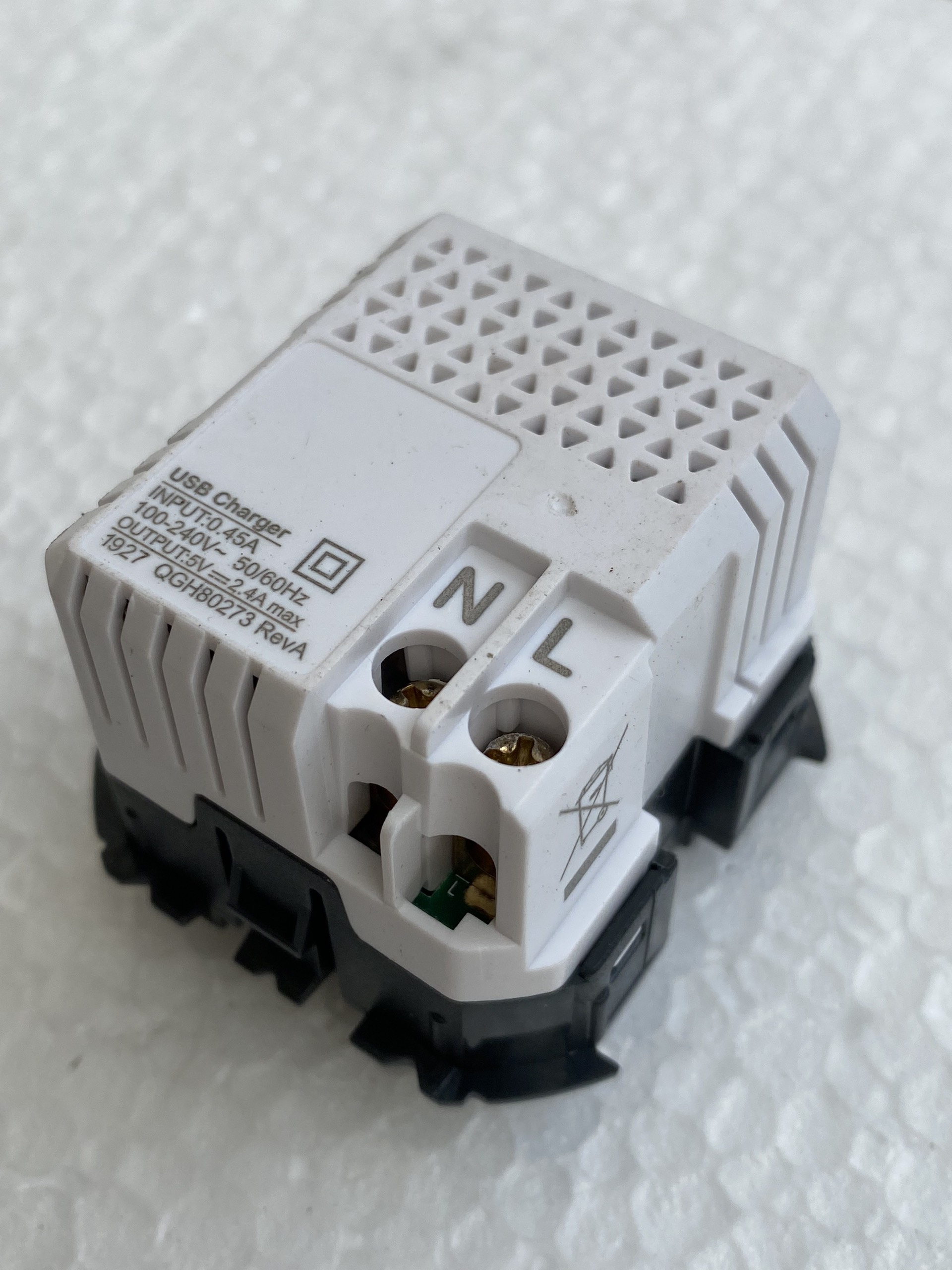 Ổ sạc USB Schneider