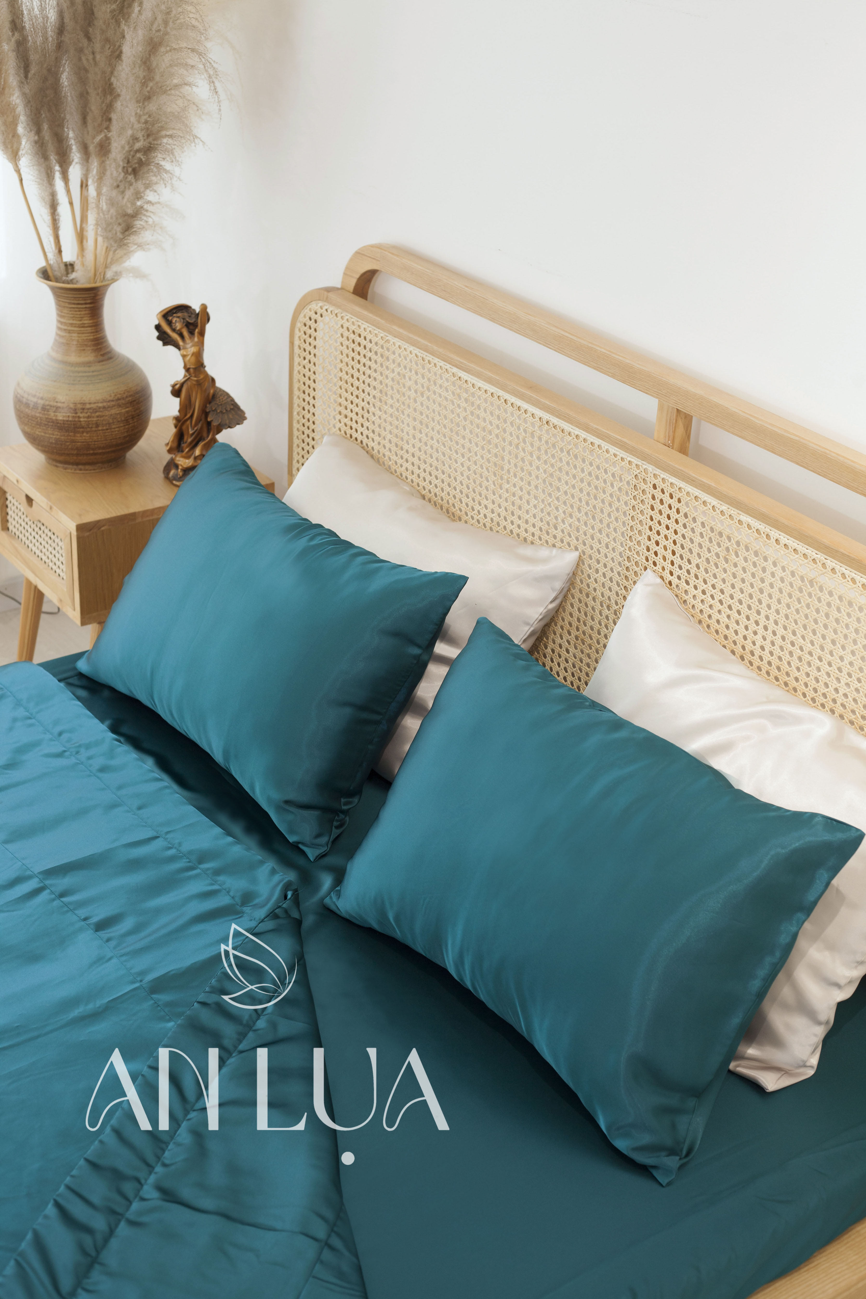 Bộ chăn drap 5 món An Lụa vải lụa mịn mát và thân thiện cho da - Xanh cổ vịt