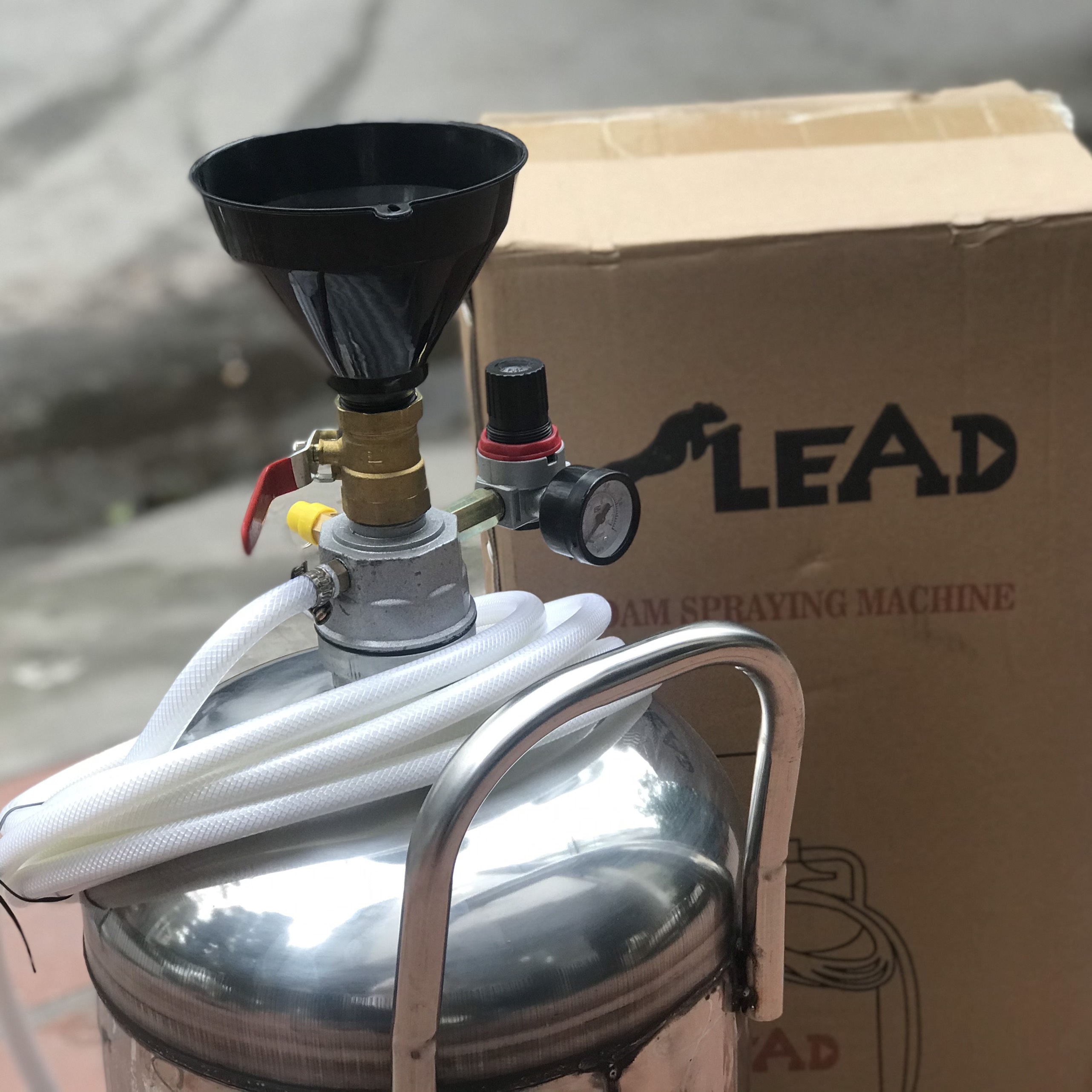 Bình Phun Bọt Tuyết Inox 40L LE-40I