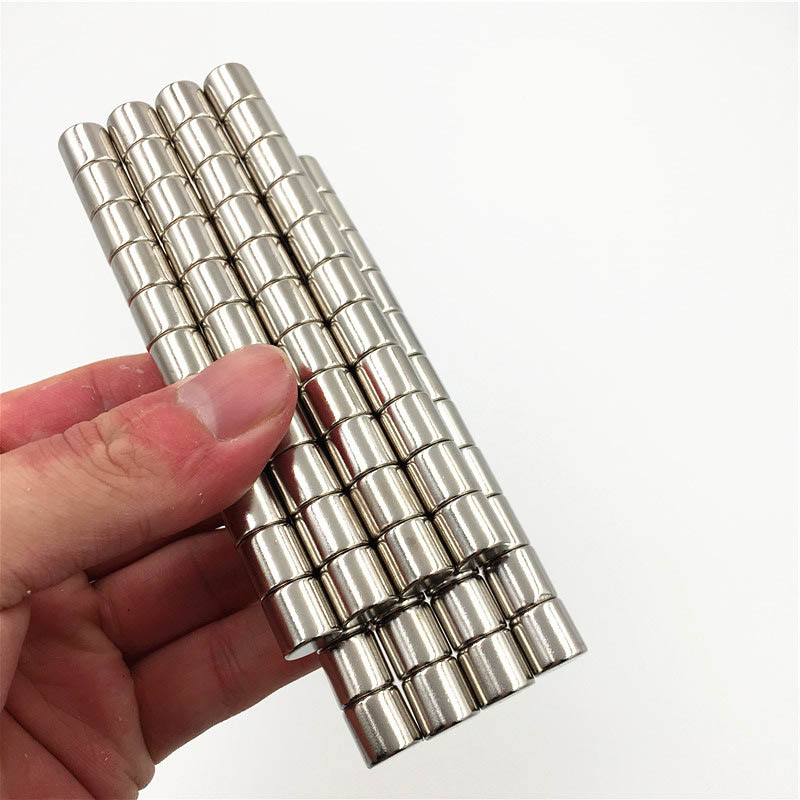 Nam châm đất hiếm 10x10mm mạ Niken lực từ N35