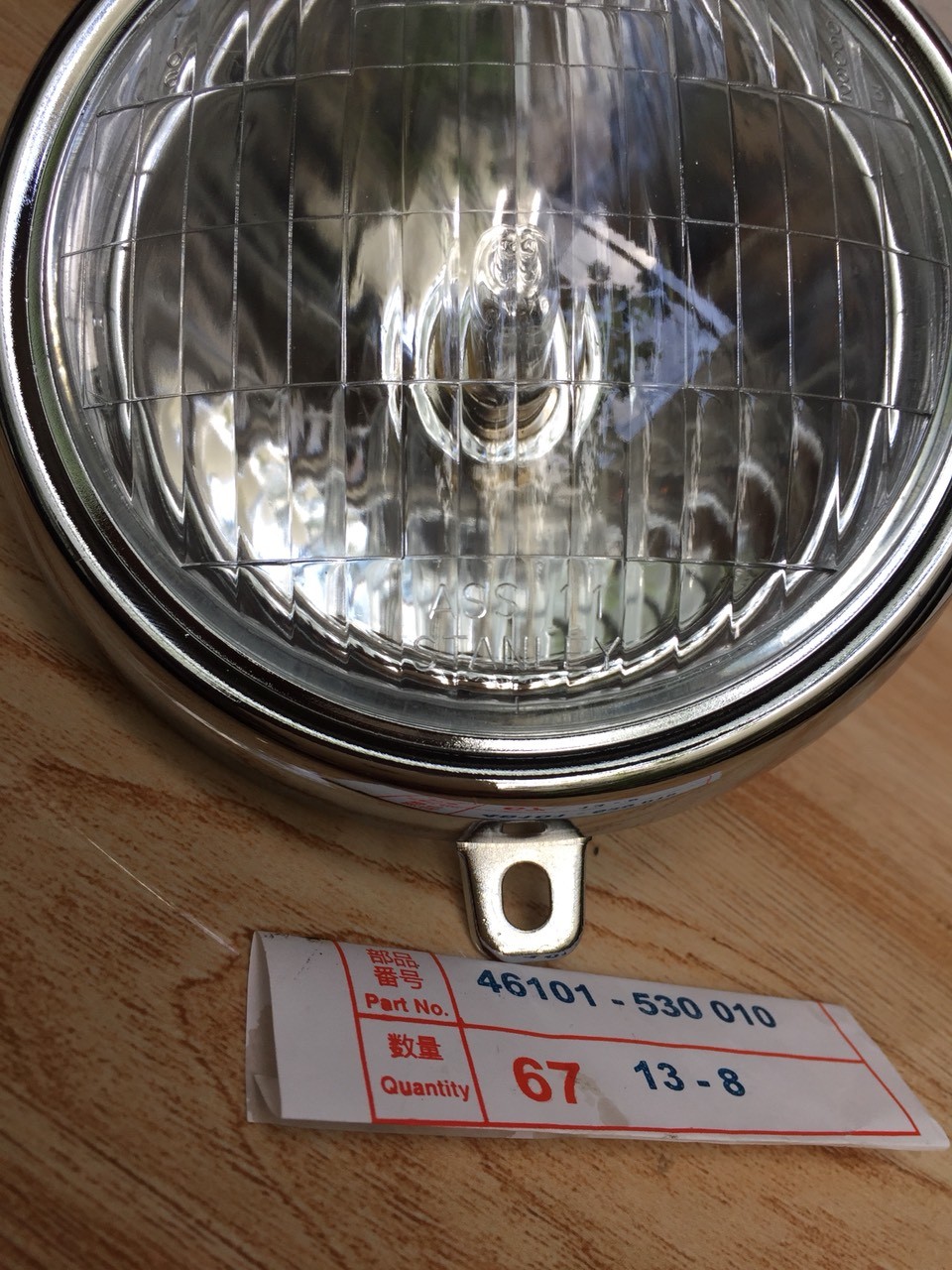 gáo chóa kiếng (đầu đèn honda 67)-màu đỏ