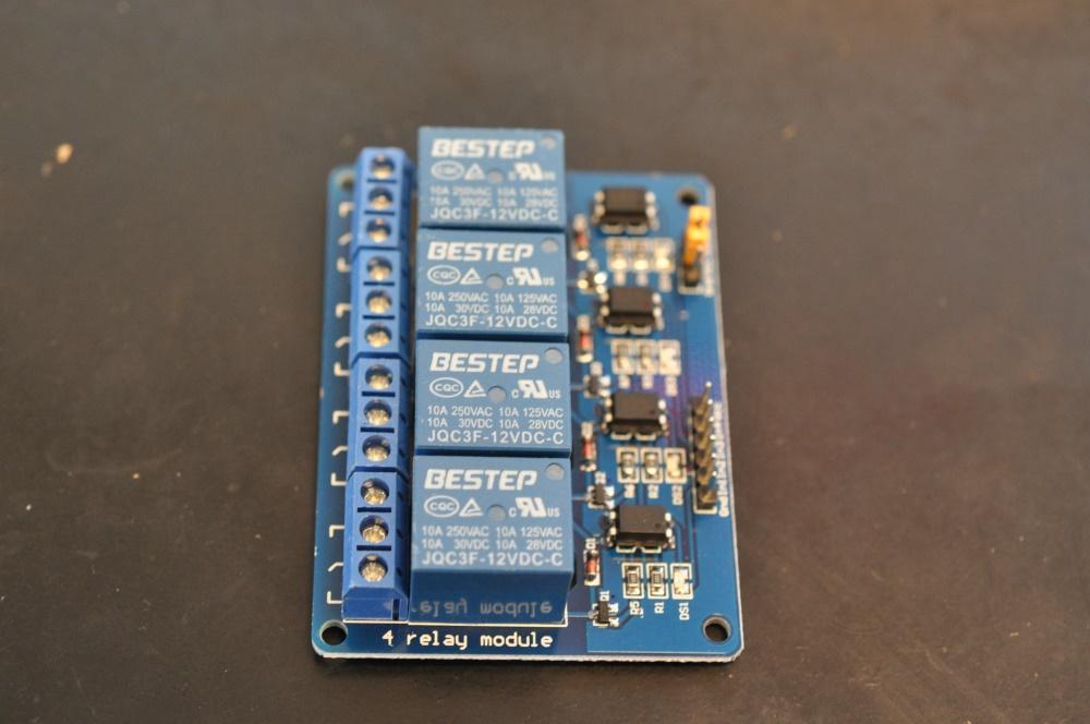 Module 4 Relay 12V có Opto cách ly đóng ngắt mạch điện AC/DC