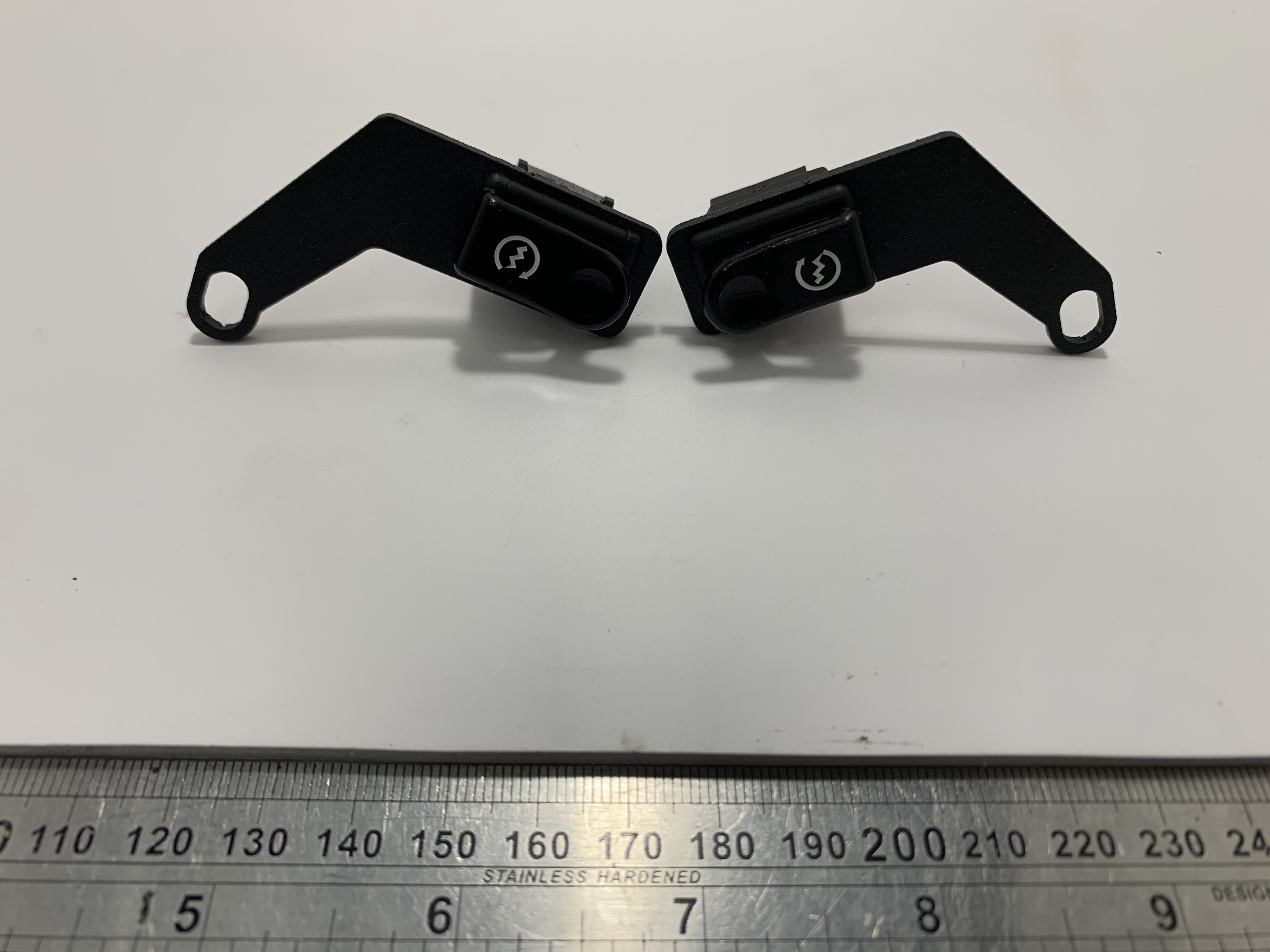 [HCM]Pát gắn công tắc trên Harley Davidson