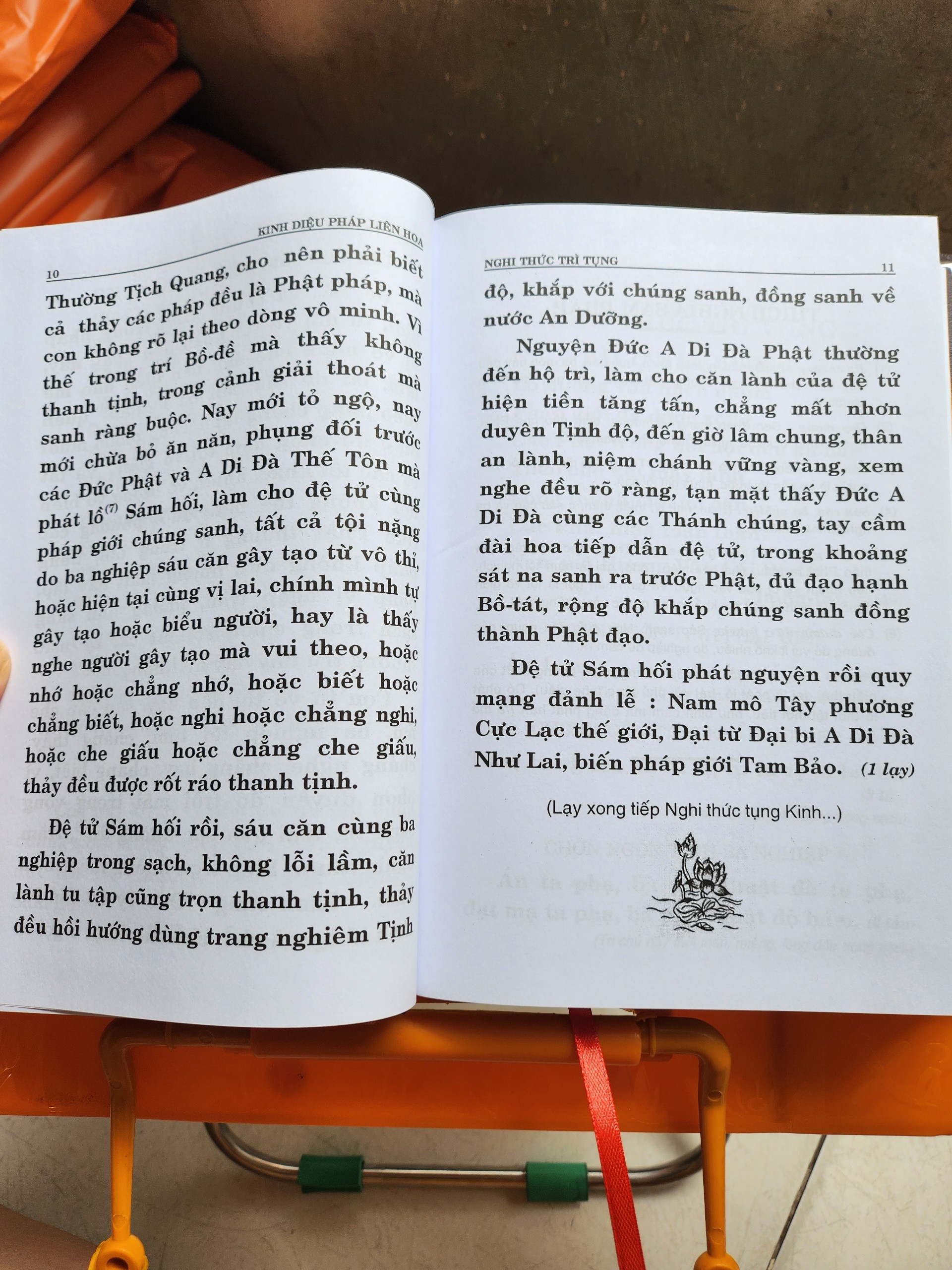 Kinh Diệu Pháp Liên Hoa Bìa Da