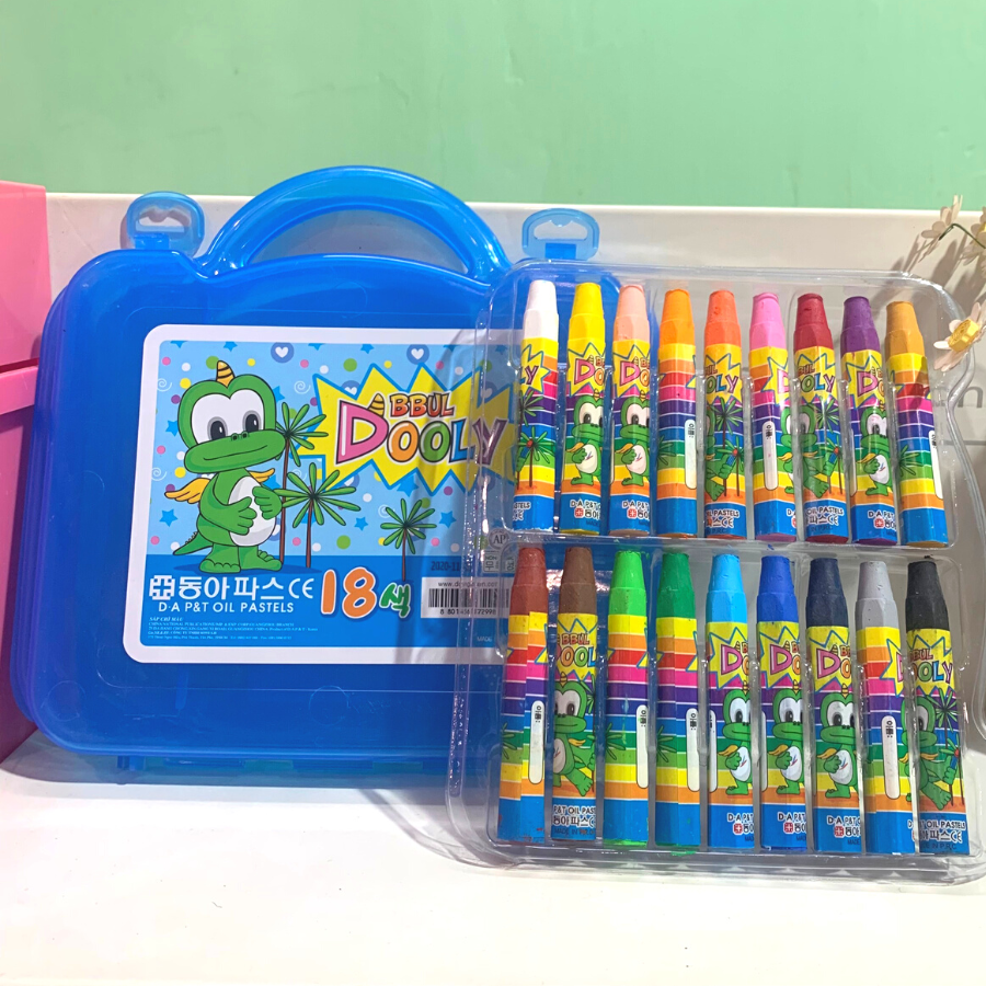 Hộp 18 Bút Sáp Màu Dooly D.A P&T Hàn Quốc