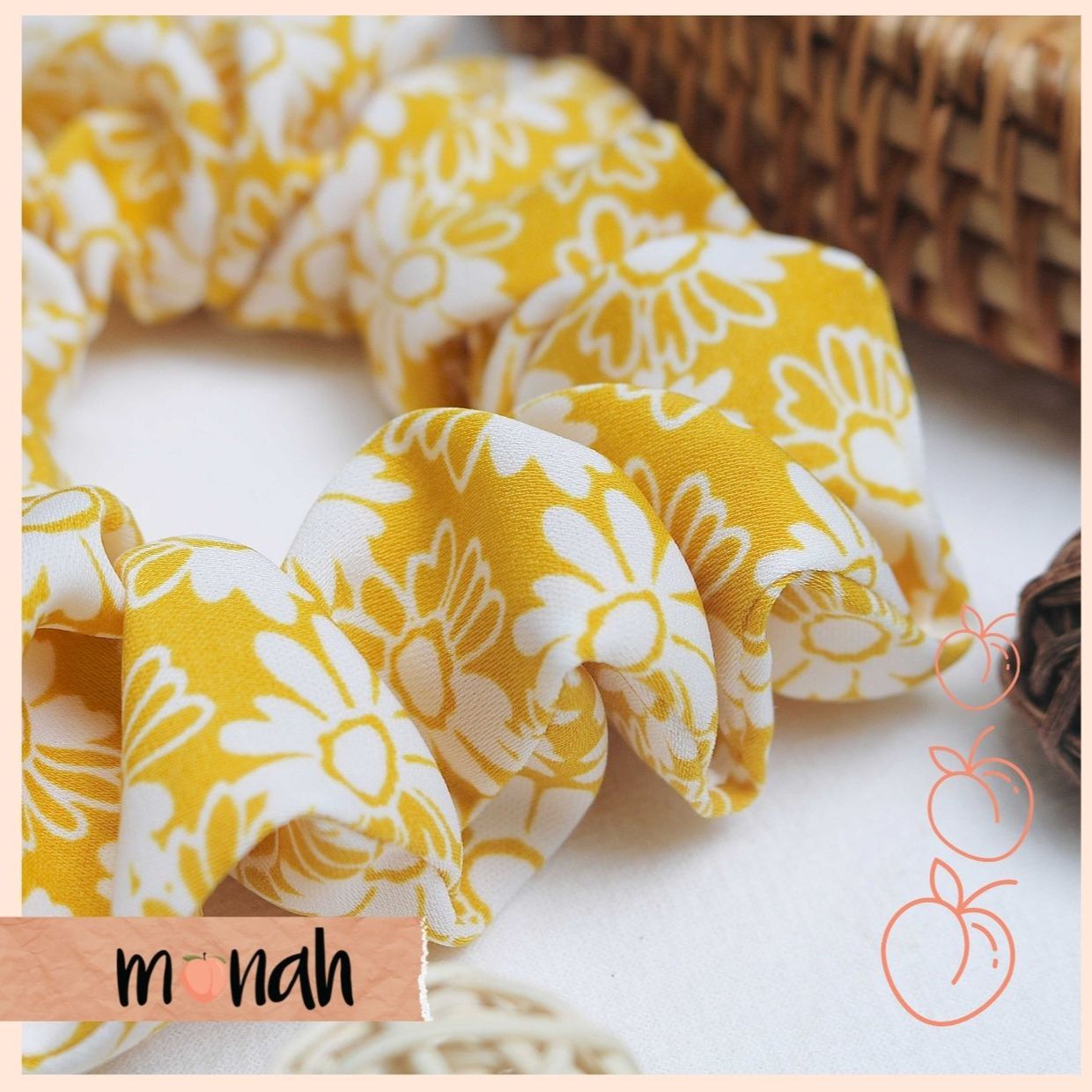 [HCM]Dây buộc tóc cột tóc scrunchie lụa hoa nhí vàng trẻ trung