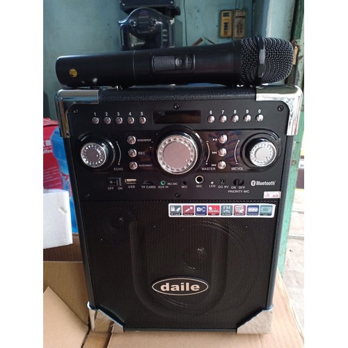 LOA BLUETOOTH DAILE S8 TẶNG KÈM MICRO KO DÂY CAO CẤP - DAILE S8