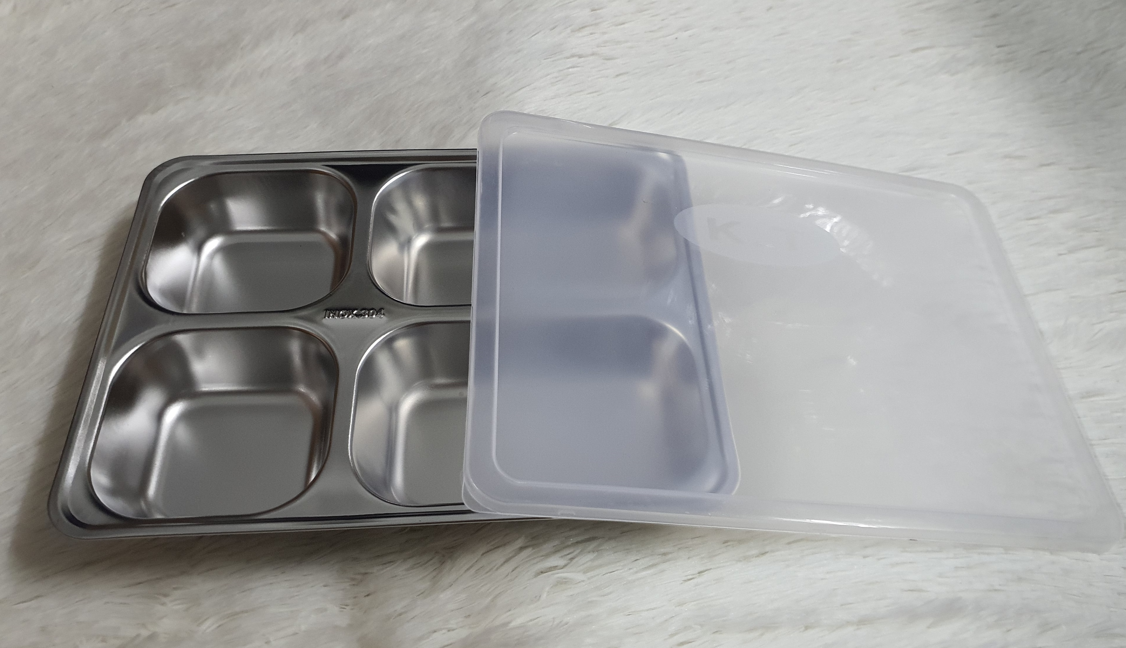 KHAY CƠM PHẦN 4 NGĂN SÂU LÒNG inox 304 ( 28x22x4 cm )