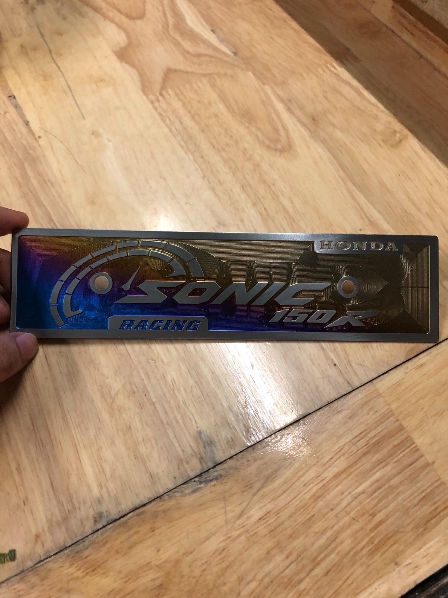 BẢN TÊN TITAN SONIC 3D CHỮ NỔI