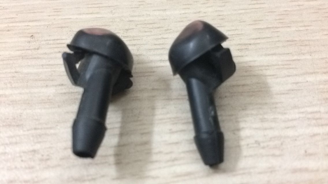 Núm phun nước rửa kính Chery QQ3/Daewoo Matiz