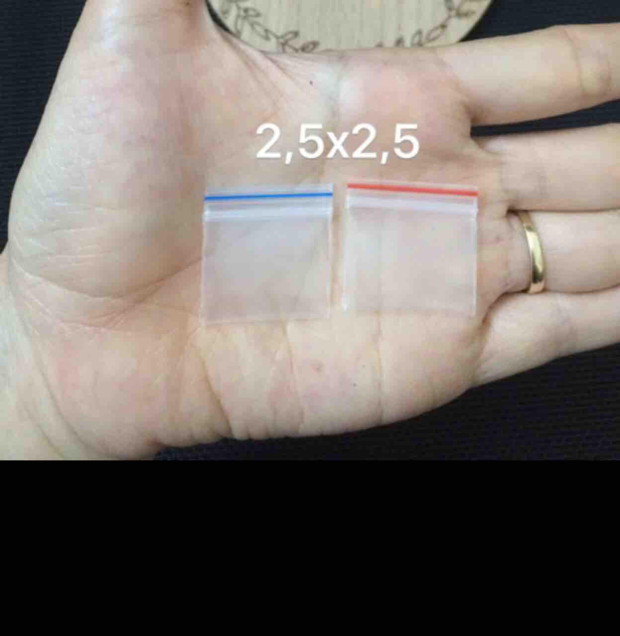 100 túi zíp KT 4x4cm