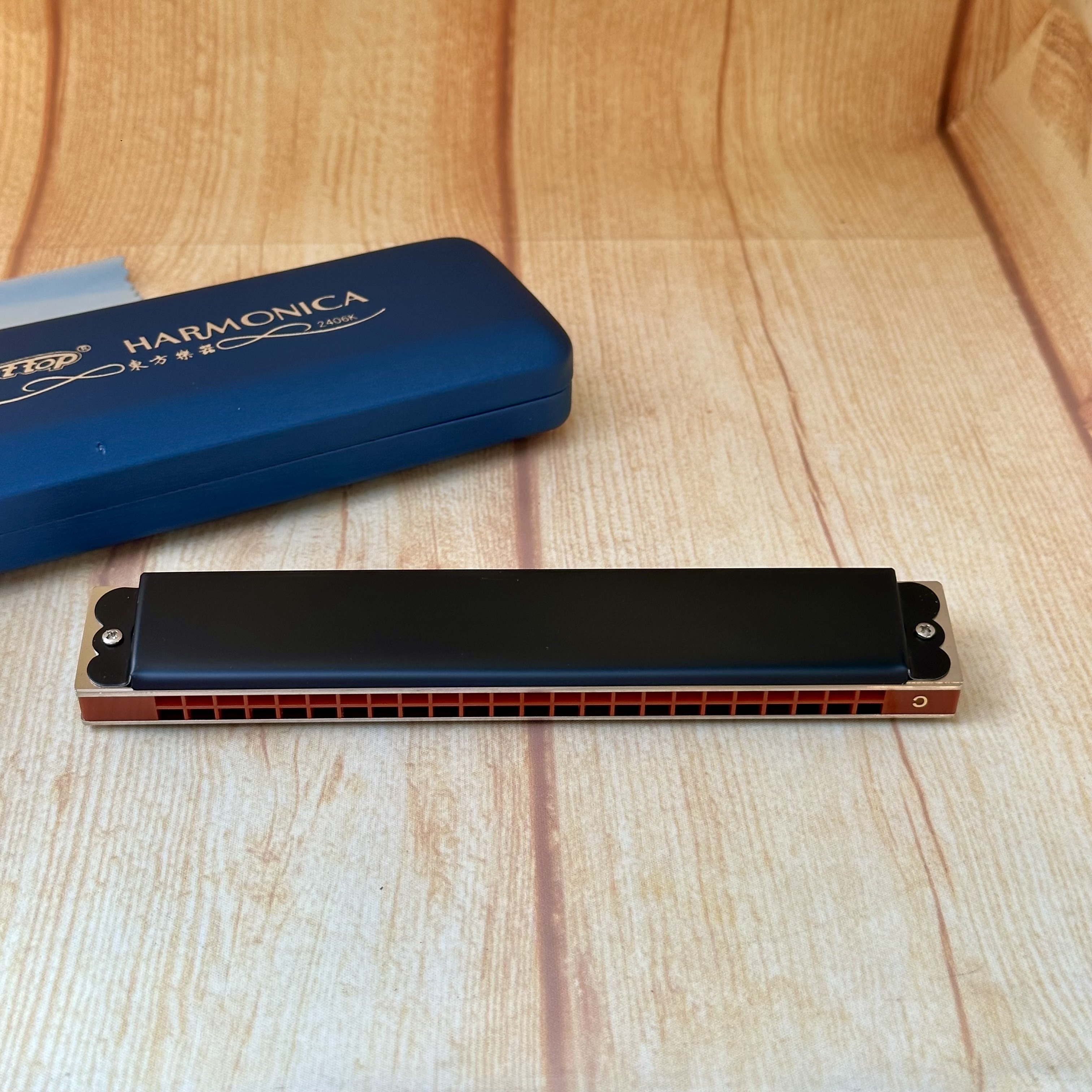 Kèn Harmonica Tremolo 24 lỗ T2406K chính hãng