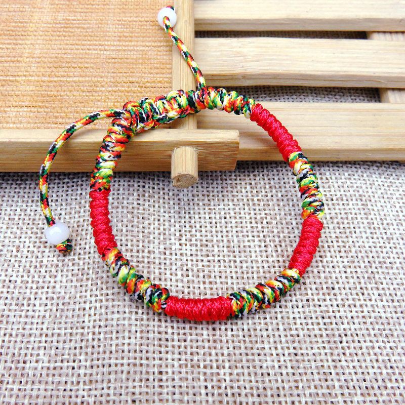 vòng tay chỉ ngũ sắc may mắn, bình an