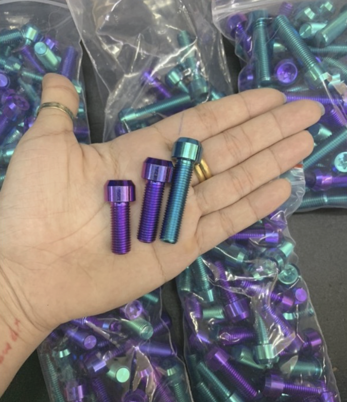 Ốc đầu trụ 10li25 10li30 10li40 10li50 10li60 trụ titan gr5