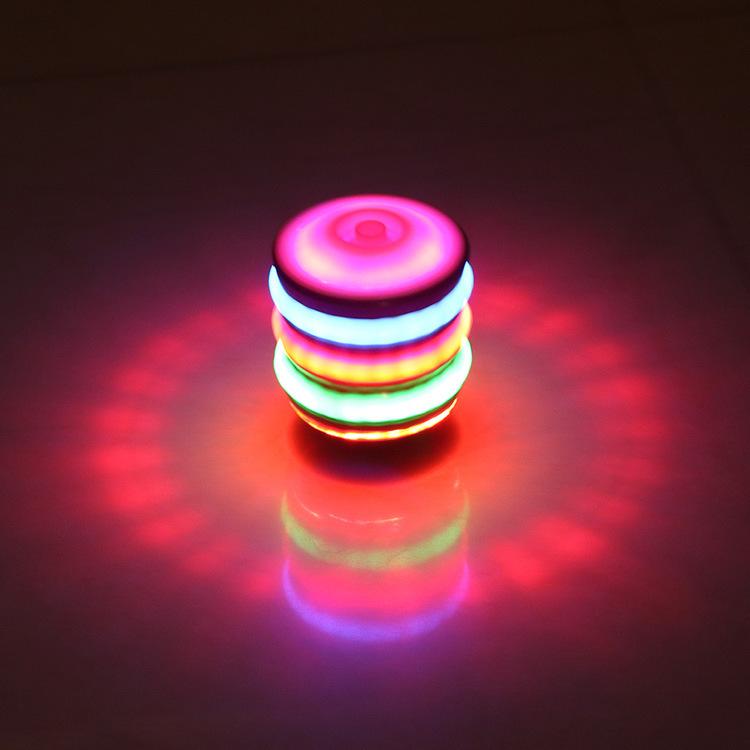 Đồ chơi con quay đèn LED có nhạc (OEM)