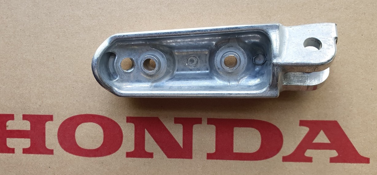 [HCM]GÁC CHÂN TRƯỚC BÊN TRÁI HONDA WINNER X
