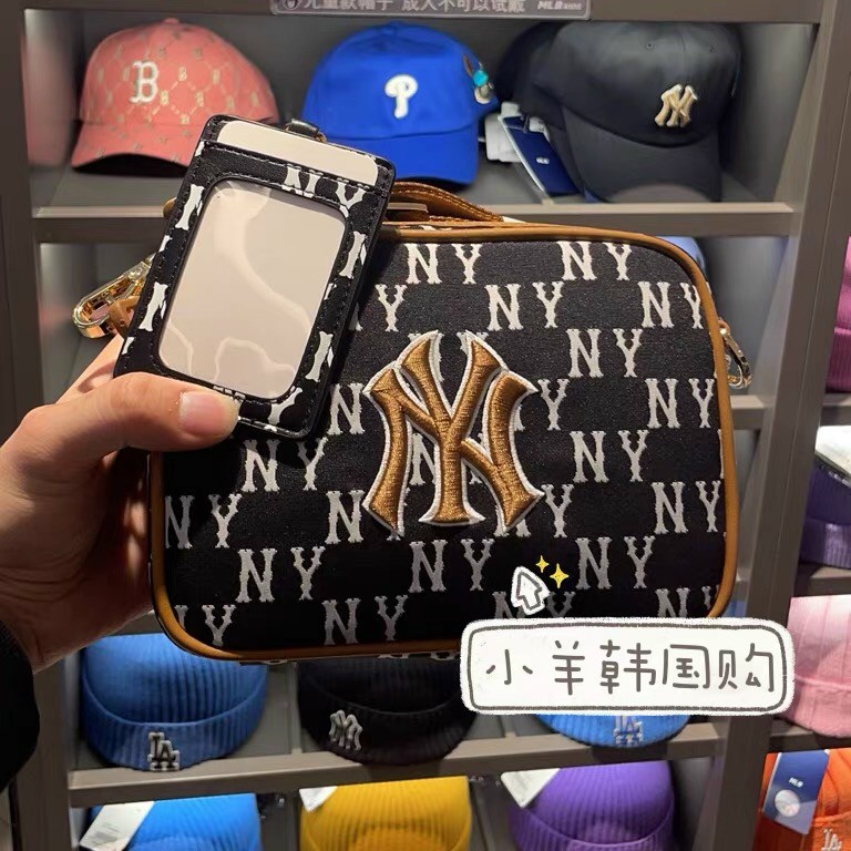 túi đeo chéo MLB. mẫu mới Size :20cm * x 16 cm
