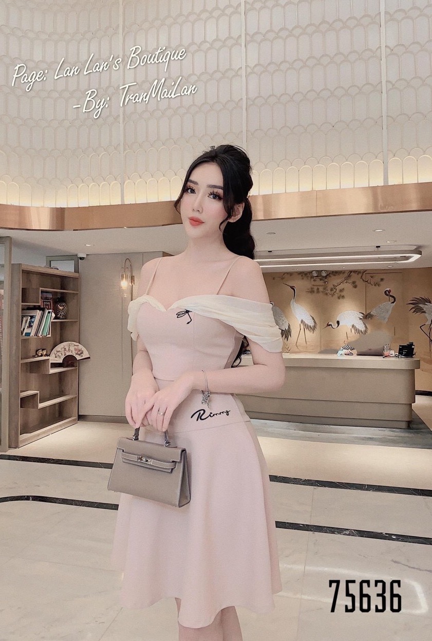 Đầm Kiểu Nữ Đi Chơi Thêu Họa Tiết Chuồn Chuồn Tạo Sự Năng Động Mà Vẫn Tiểu Thư Xinh Xắn Thời Trang Biển, Thời Trang Dự Tiệc