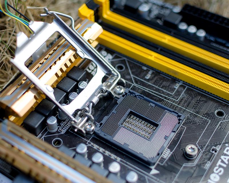 Bộ vi xử lý Core I3 3240 (2 lõi - 4 luồng) + Bộ Quà Tặng