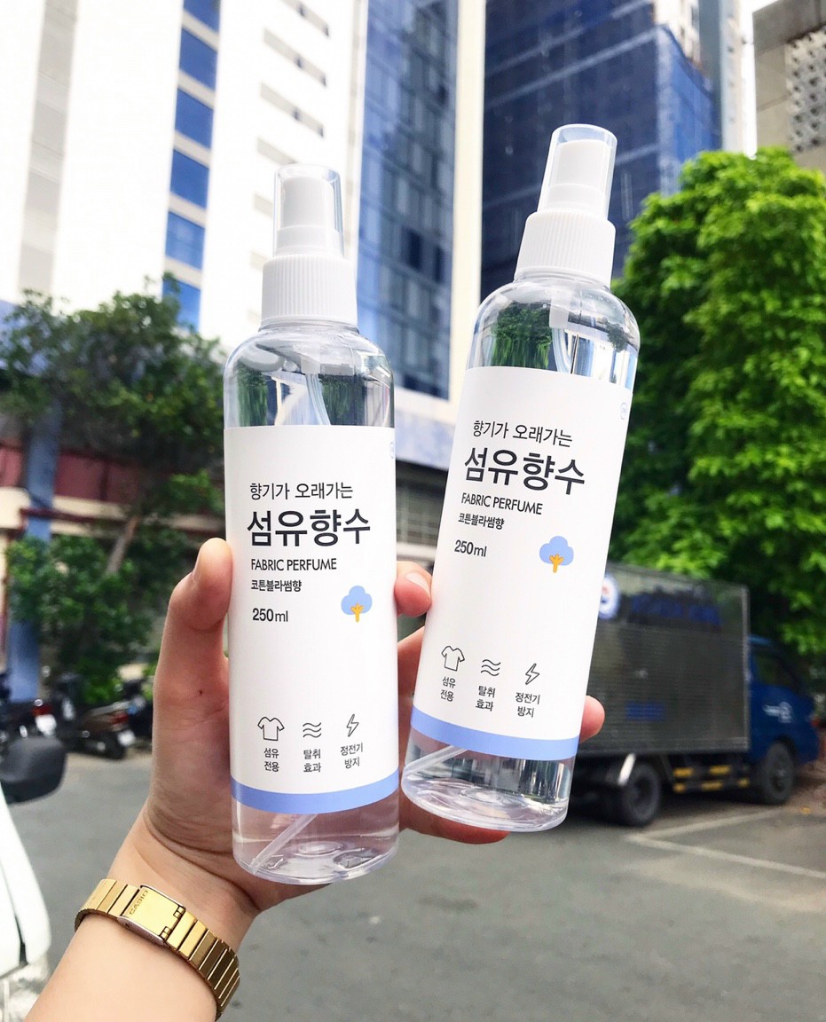 Xịt thơm quần áo mùi cây gỗ Fabric Ferfume 250ml - chuẩn Hàn Quốc