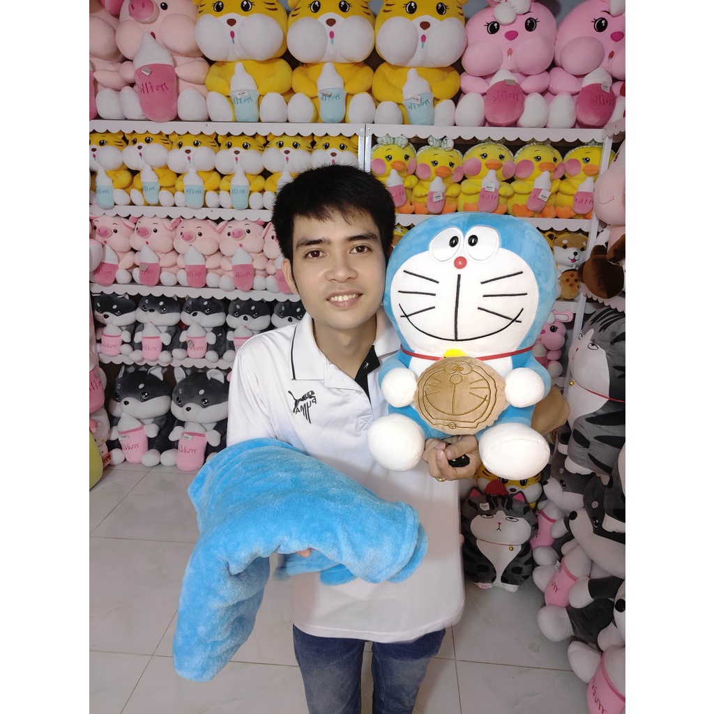 Gấu Doraemon Ôm Bánh Kèm Chăn Cao Cấp