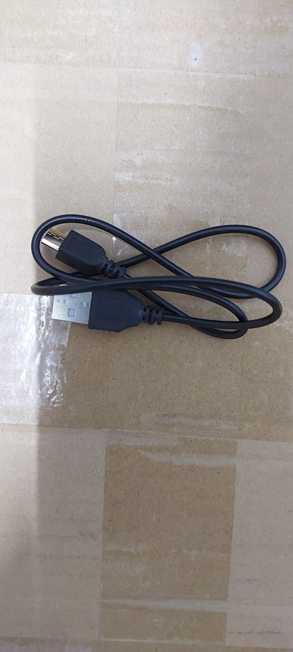 HÀNG TẶNG KHÔNG BÁN dây sạc- Loa bluetooth