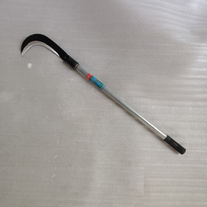 Liềm phát cỏ đi rừng cán hàn dài 80cm lưỡi thép cực bền