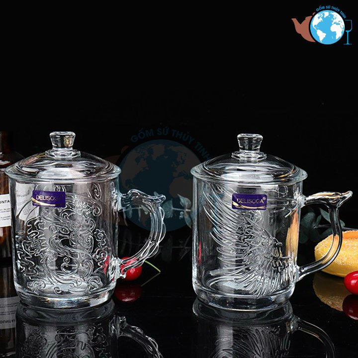 Combo 2 ly thủy tinh bao gồm 1 ly rồng và 1 ly phụng có quai cầm nắp thủy tinh cao cấp - Bộ 2 ly thủy tinh làm quà tặng sang trọng