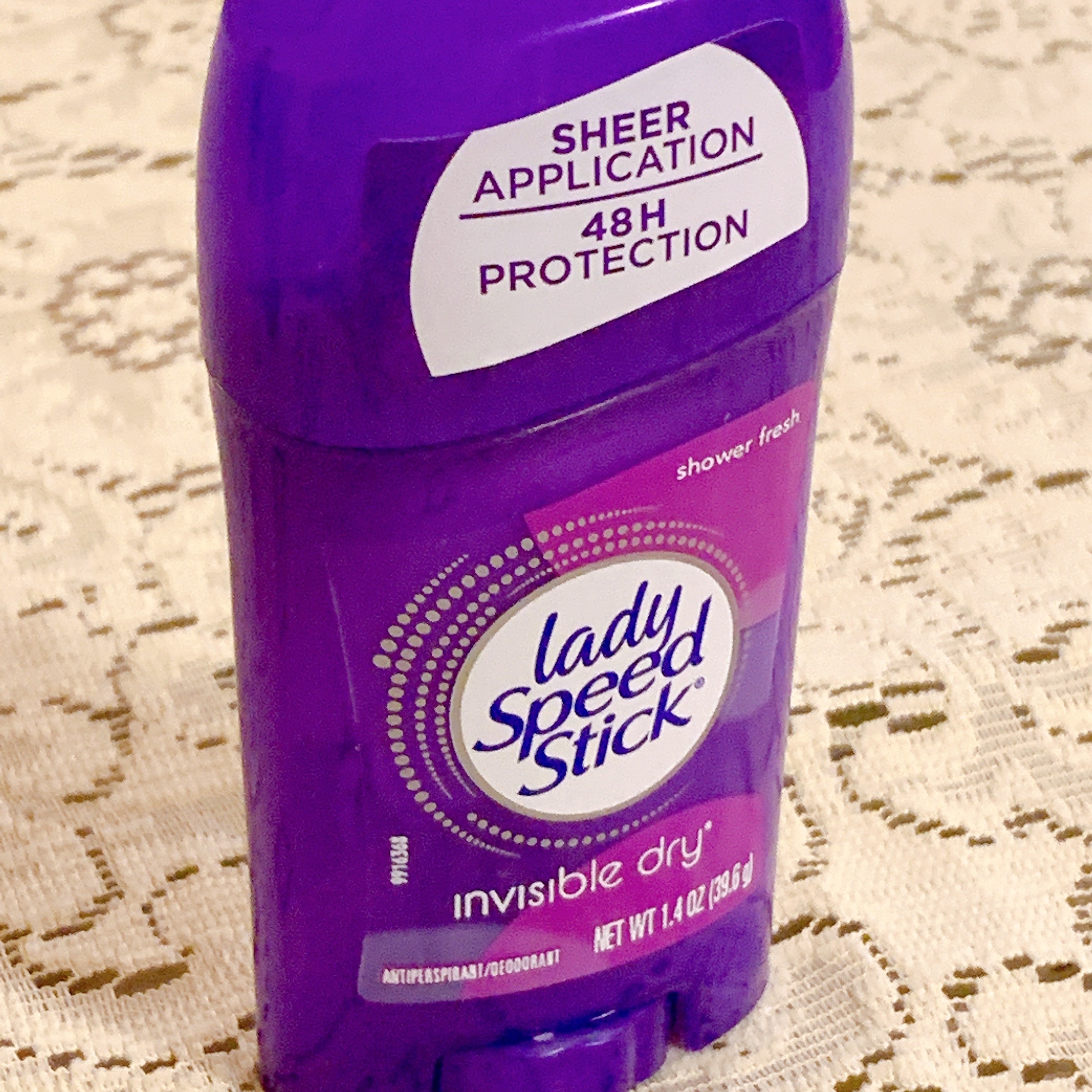 Lăn khử mùi dạng sáp Lady Speed Stick