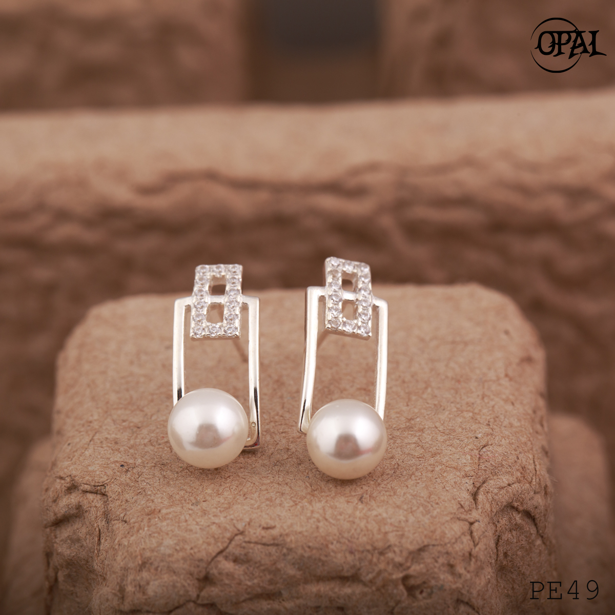PE49 - Hoa tai bạc đính ngọc trai OPAL