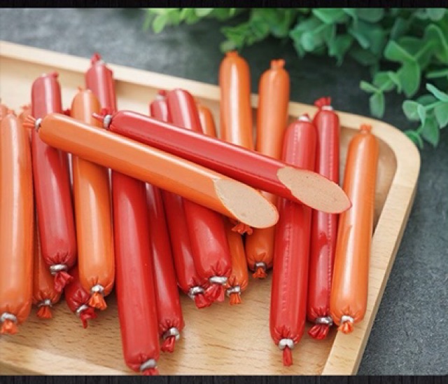 Xúc xích dinh dưỡng cho chó mèo