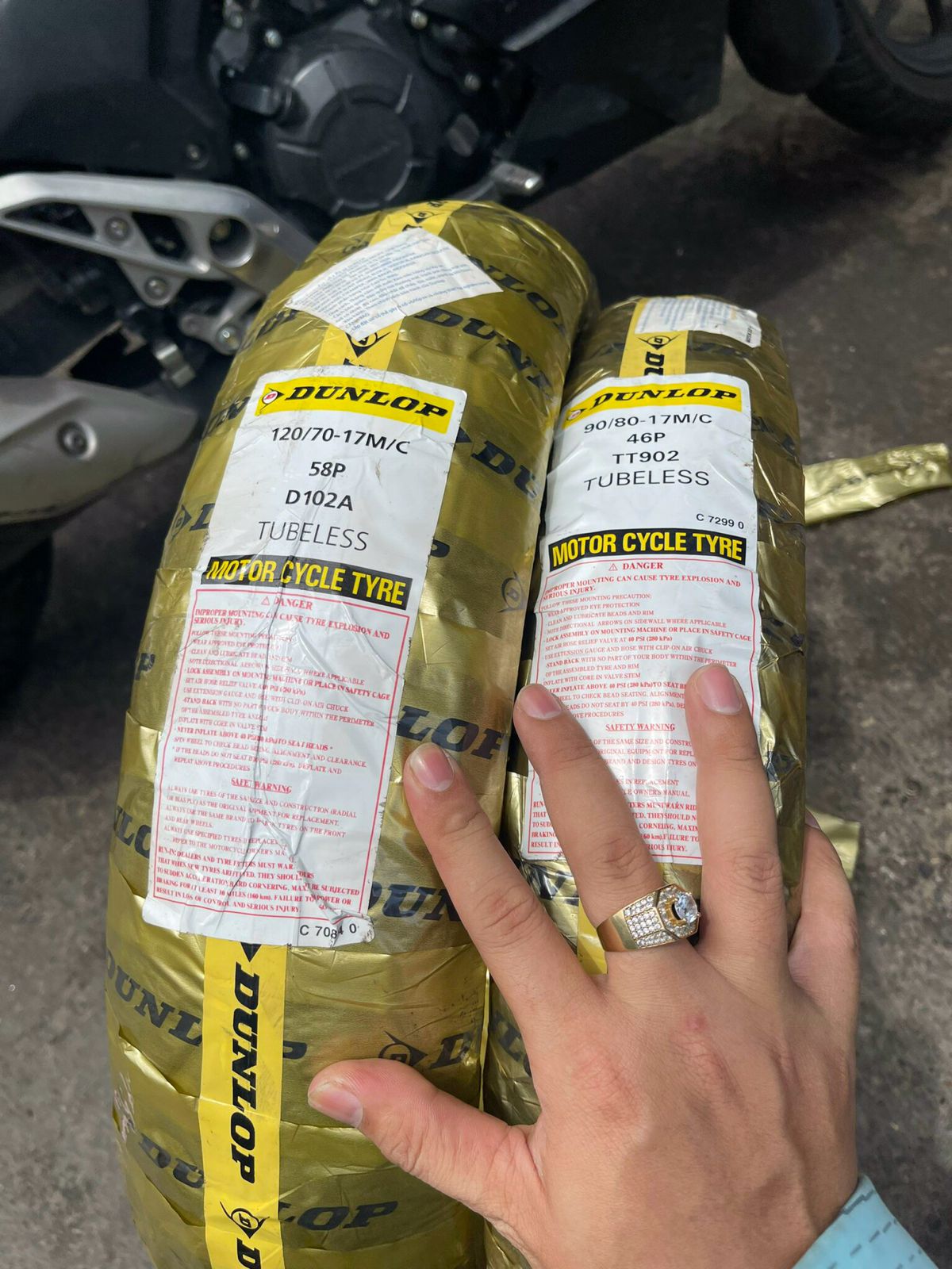 Vỏ và lốp hãng dunlop winner 150 và winner x- bán lẻ