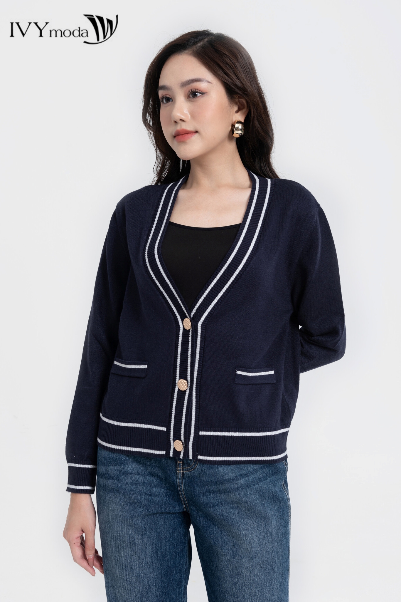 Áo khoác len cổ V IVY Moda MS 77B8818