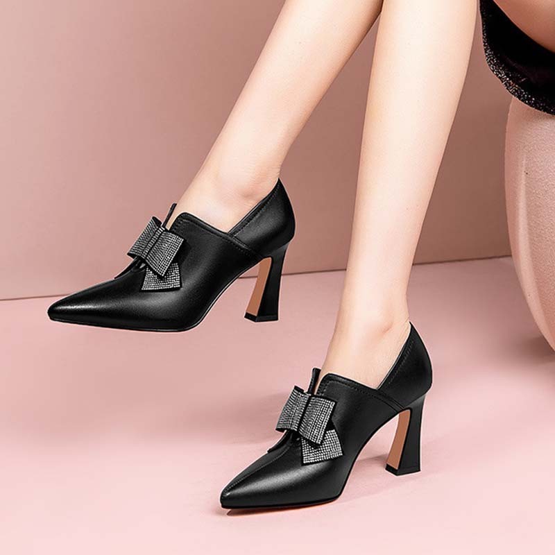 Giày boots nữ cổ ngắn gắn nơ sang trọng