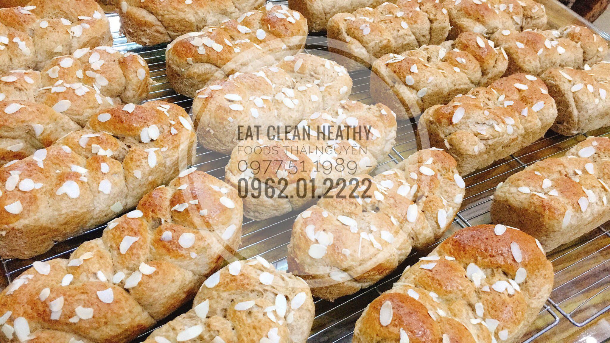 bánh mì hoa cúc nguyên cám 250g
