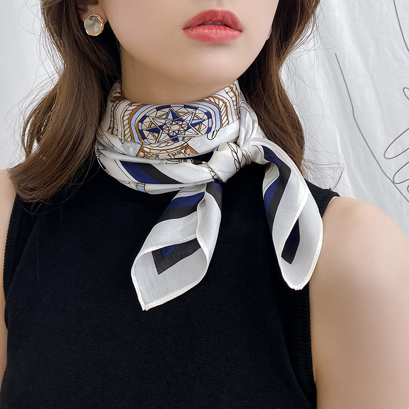 Khăn Bandana - Khăn lụa vuông 70 x 70 cm - Khăn lụa Nikendo  KL2