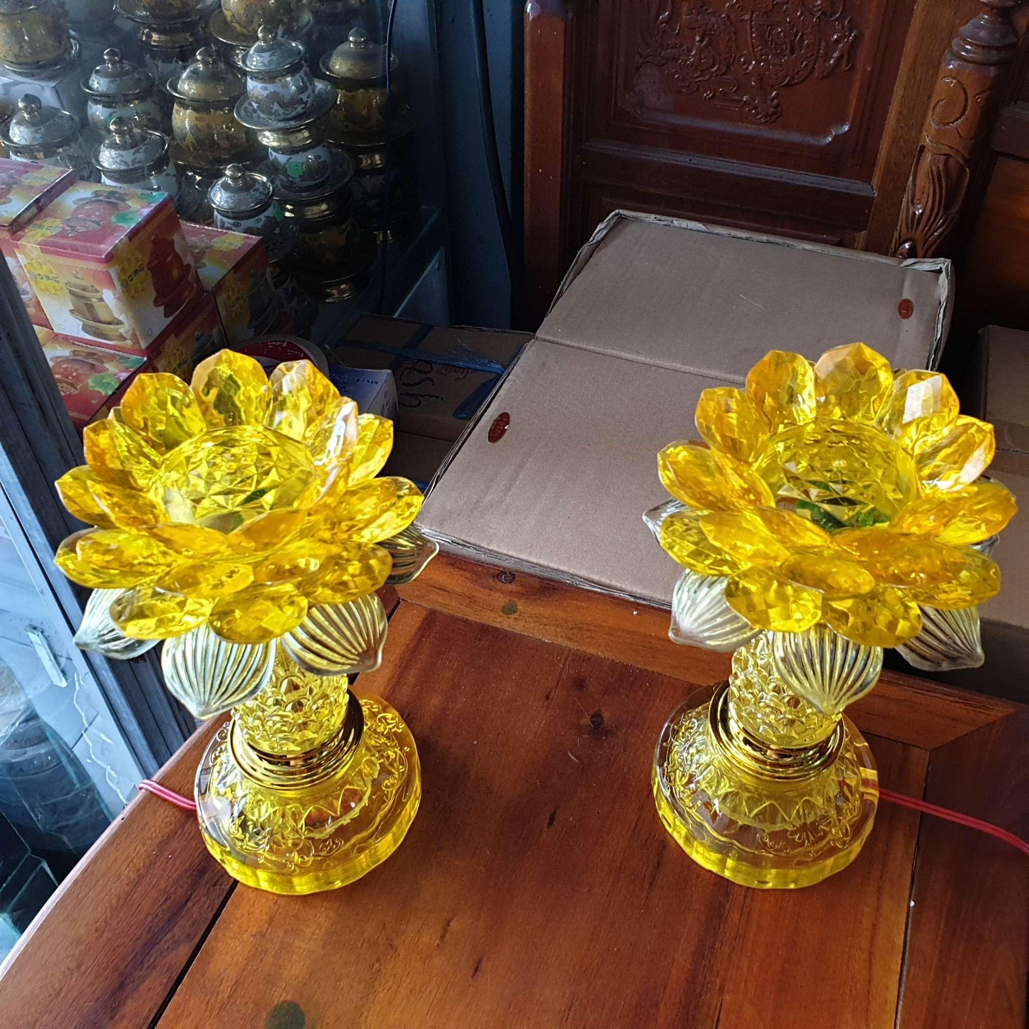 [HCM]Cặp đèn thờ 002 bóng led tự động đổi màu cao 20 cm