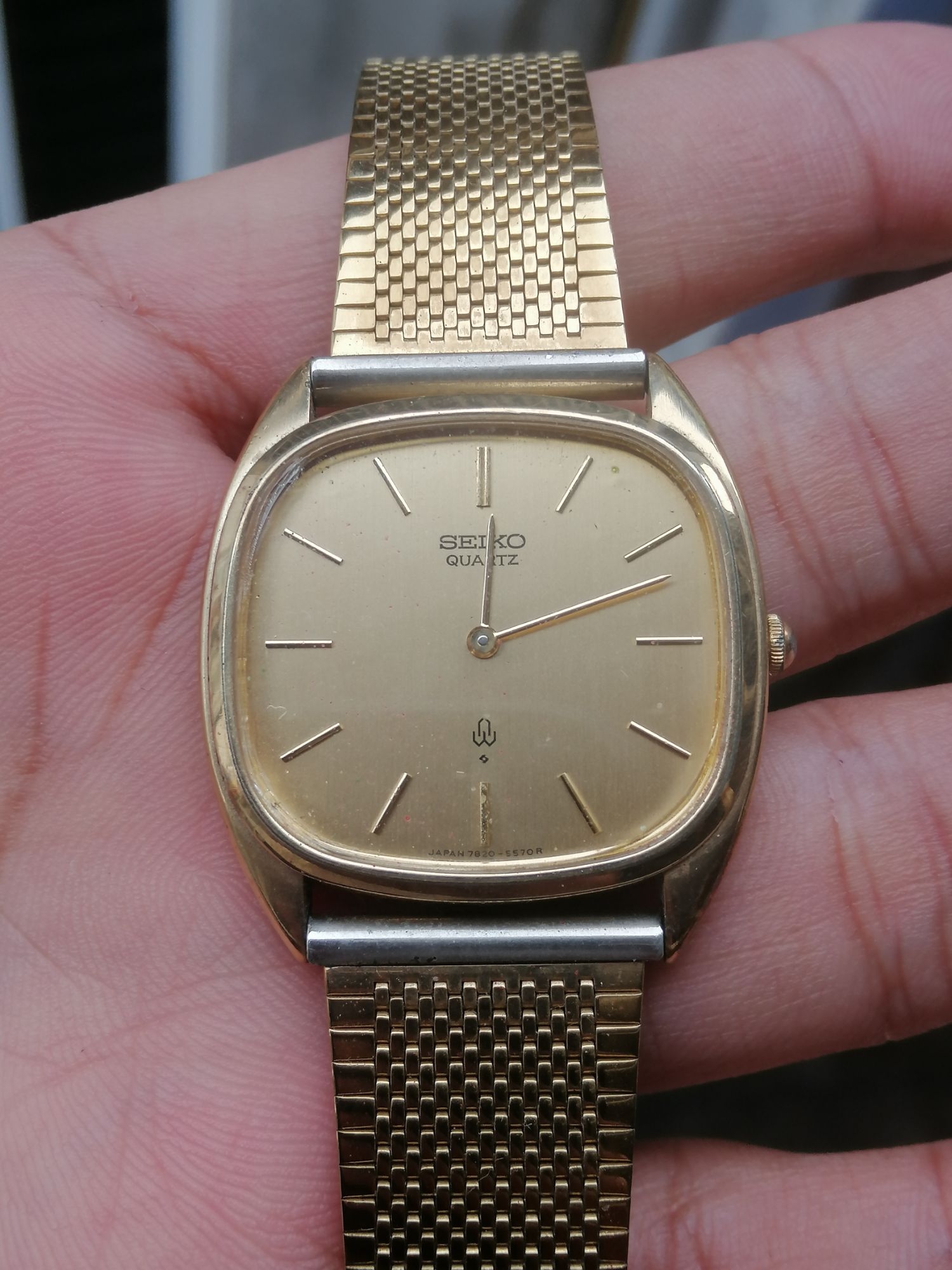 Đồng hồ nam hiệu SEIKO của Nhật
