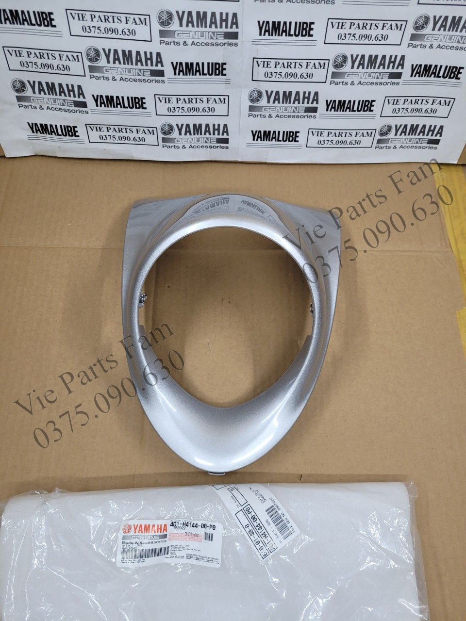 Ốp đèn pha Classico, Mio Classico màu bạc, hàng din Yamaha mới 100%