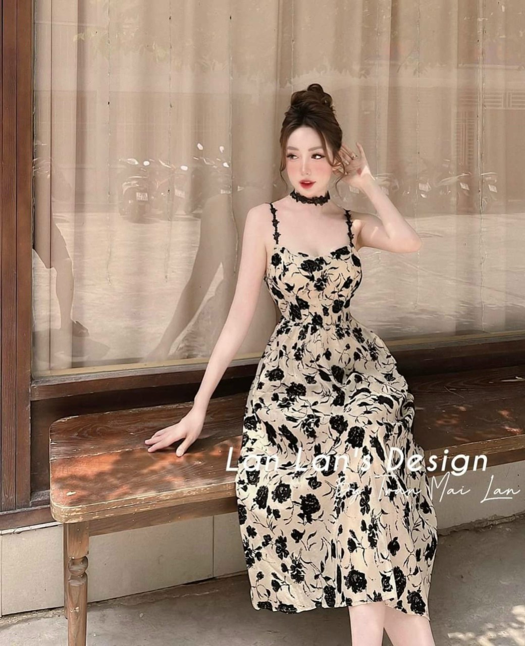 đầm cúp ngực có mút , có vòng cổ