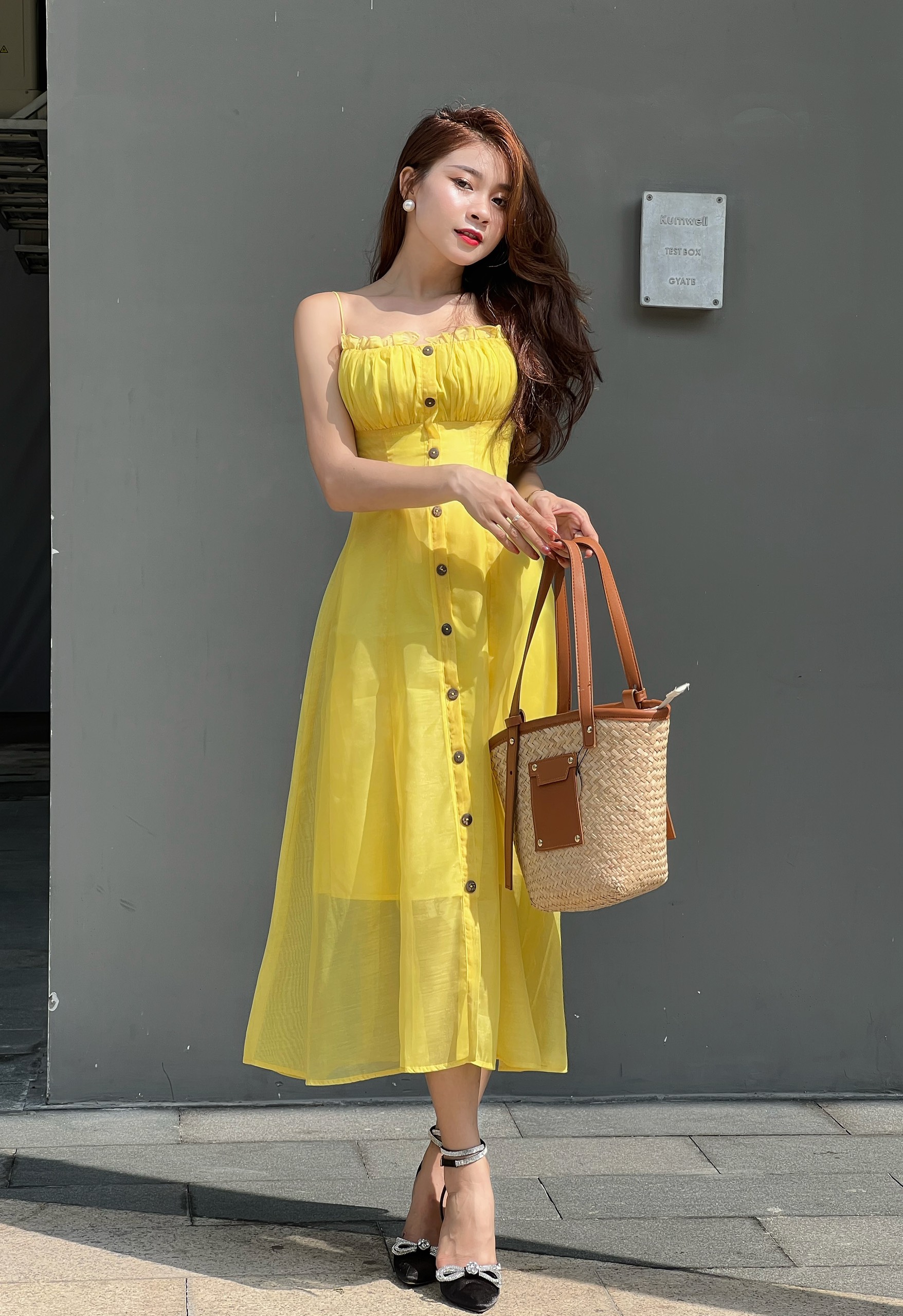Đầm midi hai dây bèo nhún Joven