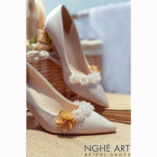 Giày cưới Nghé Art lụa satin đính hoa pha lê 339