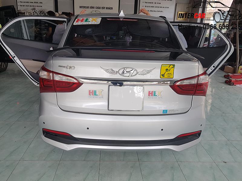 Độ đuôi gió có đèn cho xe Huyndai i10 mộc