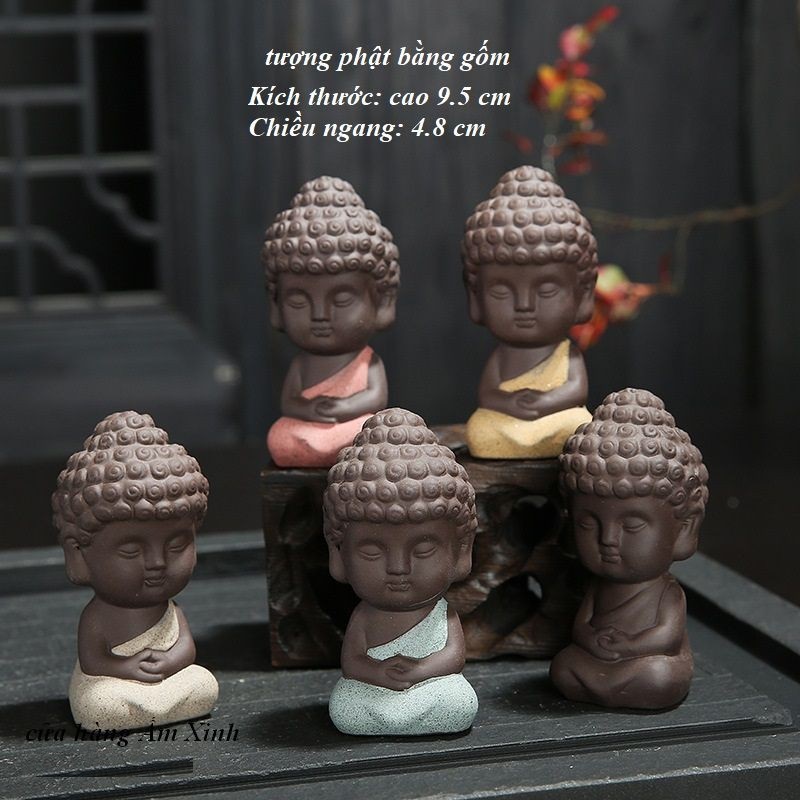 Tượng Phật ngồi thiền bằng gốm