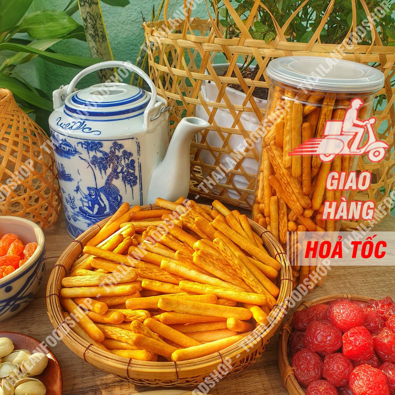 Bánh Quy Đũa Lon 300Gr (Bánh Quy Que/ Bánh Quy Mặn)