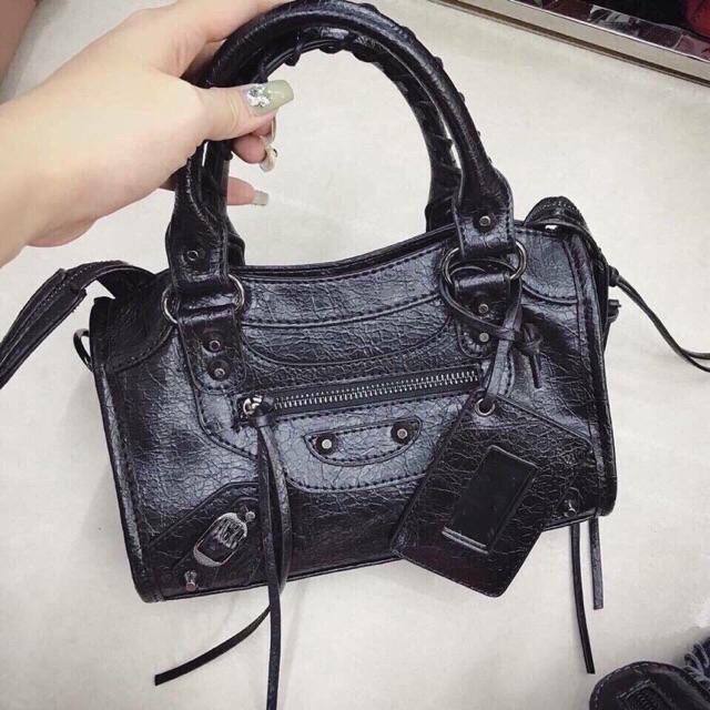 TÚI ĐEO CHÉO TÚI BALEN CÁ TÍNH SIZE 23
